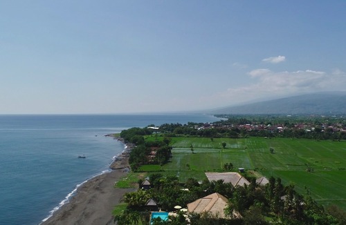 Lokapaksa Villa | Luxury 5 * beach villa in Lokapaksa near Lovina, North Bali
