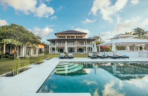 Pecatu House | Luxury 7 bed, Oceanfront Mansion in Bingin Beach