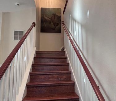 Southeast Orlando House | Luxury Apartment with Lake view