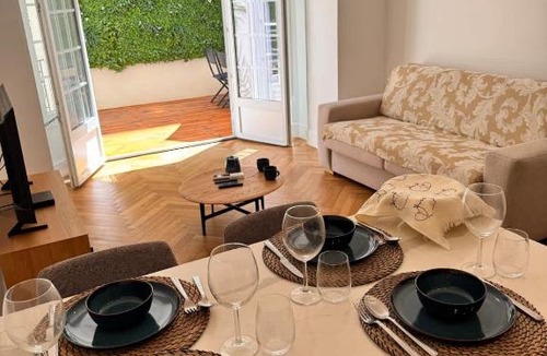 Thiers House | Luxury Central Condo with Private Terrace in Nice