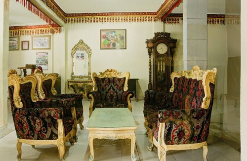 Palembang House | Luxury Deluxe DBL Retreat W/Free WiFi and Parking