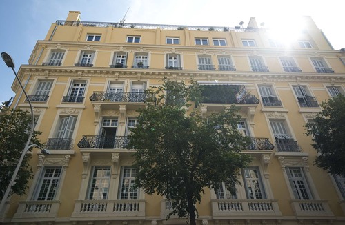 Nice City Centre Apartment | Luxury Designer Flat Super Central & near Promenade Des Anglais!
