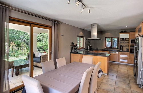 Saint-Paul-en-Foret Villa | Luxury modern villa with pool, 3 bedrooms and 2 bathrooms