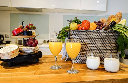 Cap d'Ail Apartment | Luxury Monaco 2BD Suite +1st Class Mercedes + VIP Airport Transfers Rolls Royce