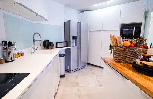 Cap d'Ail Apartment | Luxury Monaco 2BD Suite +1st Class Mercedes + VIP Airport Transfers Rolls Royce