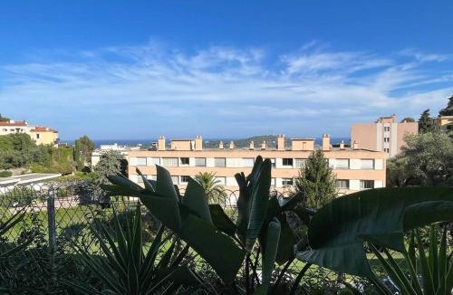 Villefranche-sur-Mer Apartment | Luxury one bedroom apt with Pool and sea view