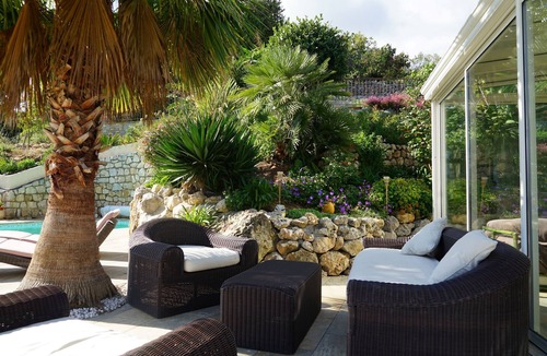 Gattieres House | Luxury Provençal villa ideally located with panoramic view