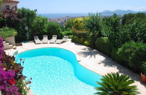 Le Cannet Villa | Luxury Provençale Villa Overlooking The Bay of Cannes