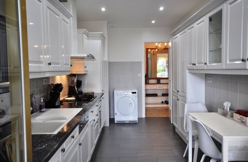 Lazaret Apartment | Luxury residence,beach,park,sea view,terrace,peace,air.cond,large 1-bedr apart