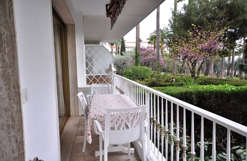 Lazaret Apartment | Luxury residence,beach,park,sea view,terrace,peace,air.cond,large 1-bedr apart