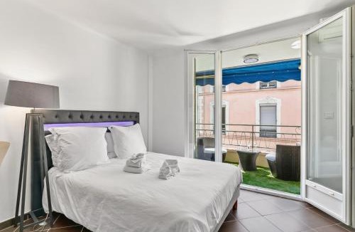 Cannes City Centre Apartment | Luxury Studio YourHostHelper