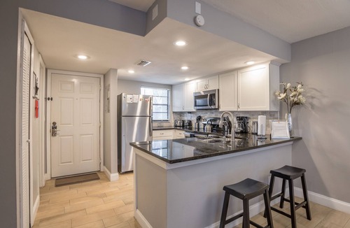 Kissimmee House | Luxury Townhouse w/Free Waterpark & Pools 10 Min to Disney