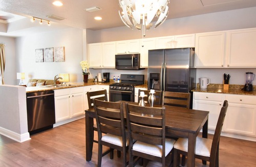 Reunion Villa | Luxury Villa 3 bed/3 baths located Near Walt Disney World Attractions!