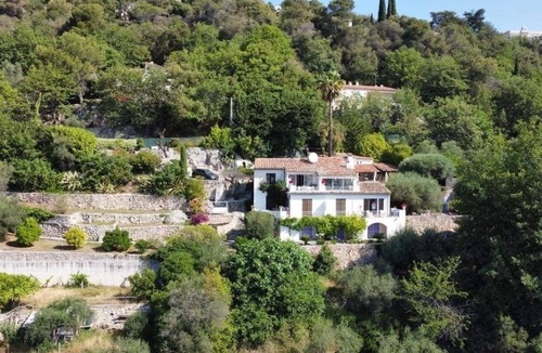 Gattieres Villa | Luxury villa/apart.Private heated pool. 3 mins. to village. 20mins Nice/beach.