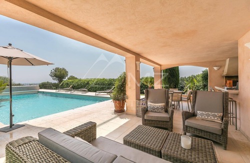 La Colle-sur-Loup House | Luxury villa situated by one of the most famous villages in France