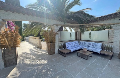 Puget-sur-Argens Villa | Luxury villa with air conditioning, 10 km from Sea