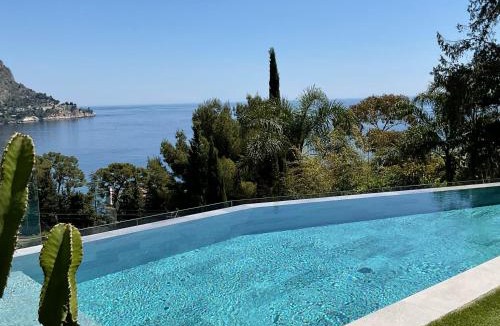 Eze Apartment | Luxury Villa with Pool & Sea View-10 Minutes from Monaco