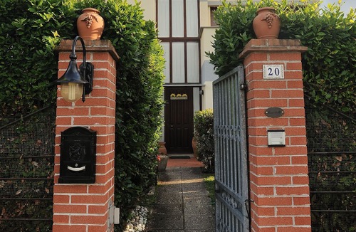 San Giuliano Terme Villa | Luxury Villa with Private Pool, Panoramic Views, Solarium Terrace, BBQ, Parking
