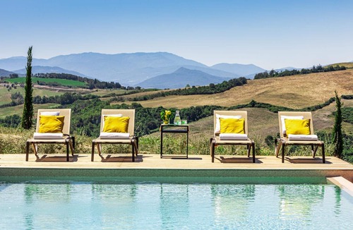 Volterra Villa | Luxury Villa with Stunning View and Heated Pool