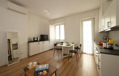 Giambellino Apartment | M4 Tolstoj Ampia Penthouse a 50m dalla Metro