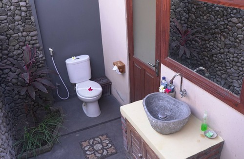 Pejarakan House | Made Taro Menjangan Homestay