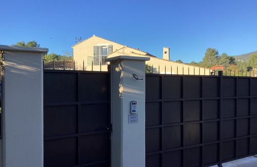 Peymeinade House | Madilauric 2 BNB à Peymeinade 6/8 Pax, Pays de Grasse les Parfums et Cannes