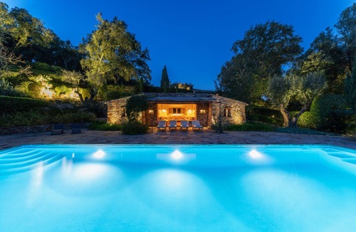 La Mole House | Magical Villa 40 acres w/Pool, AC - Côte de Provence vineyard - Golfe St Tropez