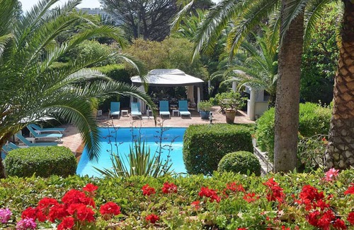 Mandelieu-La-Napoule Villa | Magnificent Private Villa, 7 AC Bedrooms, 6 Bathrooms, Lrg Pool, Summer Kitchen