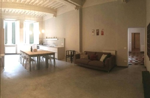Lucca Historical Center Apartment | Magnificent 13th century apartment inside the historic walled city of Lucca