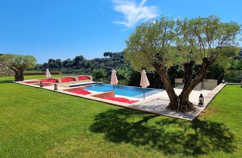 Cagnes-sur-Mer Villa | Magnificent property, 5 suites, 2 pools