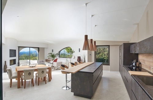 Mouans-Sartoux Villa | Magnificent villa in closed estate with panoramic views