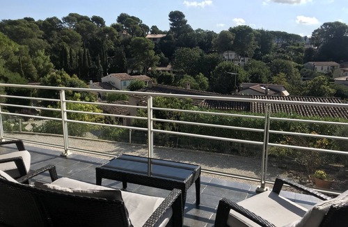 Mougins Villa | MAGNIFICENT VILLA IN PEACE IN THE PRIVATE POOL andwith RETRO COAST OF CANNES