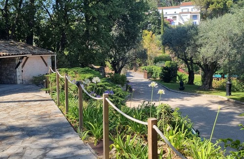 La Gaude Villa | Magnificent Villa With Sea & Mountain Views Close to Nice & St Pauls