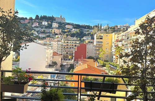 Roquebilliere Apartment | Magnifique Design T2, Confortable, Parking Gratuit