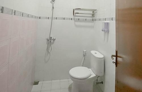 Karawang Hotel | Mahkota Residence Mitra RedDoorz