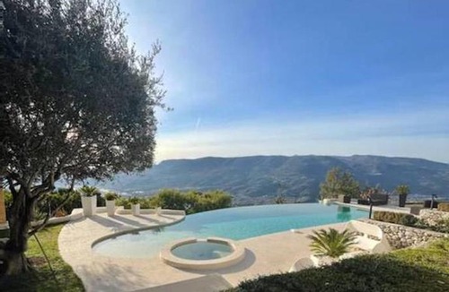 Aspremont House | Maison charmante à Aspremont avec piscine privative
