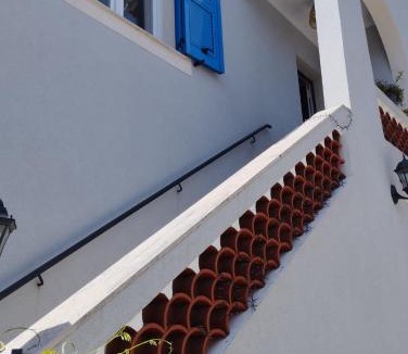 Cros-de-Cagnes House | Maison d'Hôtes Floribel