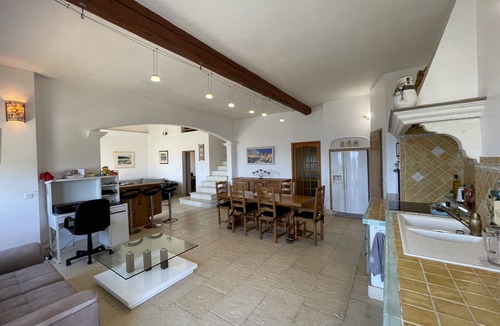 Gattieres House | Maison de la Colline - private pool for 8 persons situated in Gattières