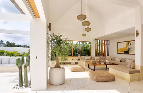 Pererenan Villa | Maluka22, unwind 3BR villa Canggu & Pererenan -pool & walking to the beach