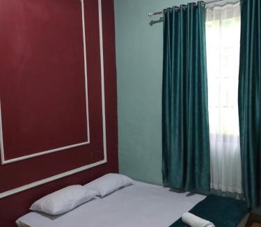 Padang Resort | Mandeh Guesthouse Padang