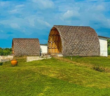 Malingping Hotel | MareCoves Resort & Glamping