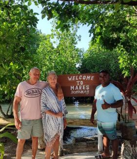 Pulau Fam House | Mares Homestay-Raja Ampat