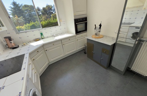 California - Pezou Apartment | Marilyn Beach - Sea view, terrace & private garage