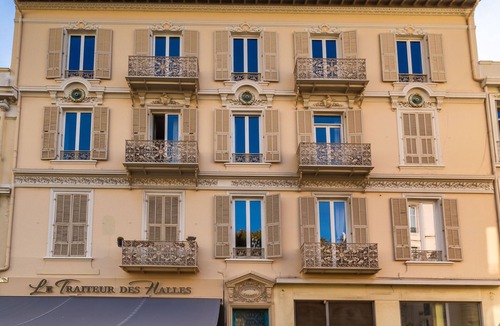 Beaulieu-sur-Mer Apartment | Market Square