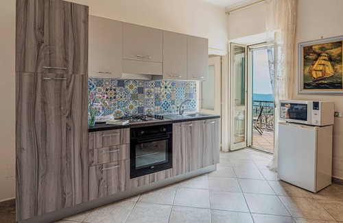 Laureana Cilento House | Mary's House