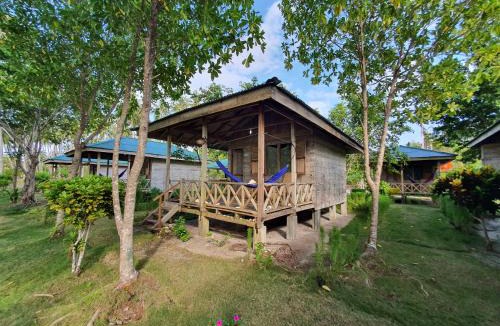 Kepulauan Banyak Resort | MB Palambak Island Resort Pulau Banyak Aceh Singkil