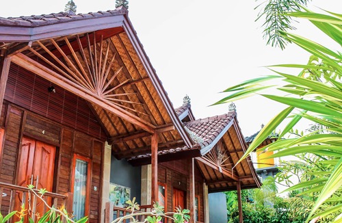 Jungut Batu Hotel | Medal Jaya Hostel & Room