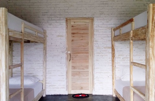 Medewi Hostel | Medewi Dorm House - Surf&Stay