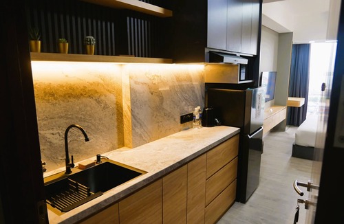 Batam Apartment | Meisterstadt Pollux Habibie