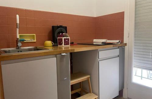 Menton Apartment | Menton, Studio pour 3 personnes, proche gare